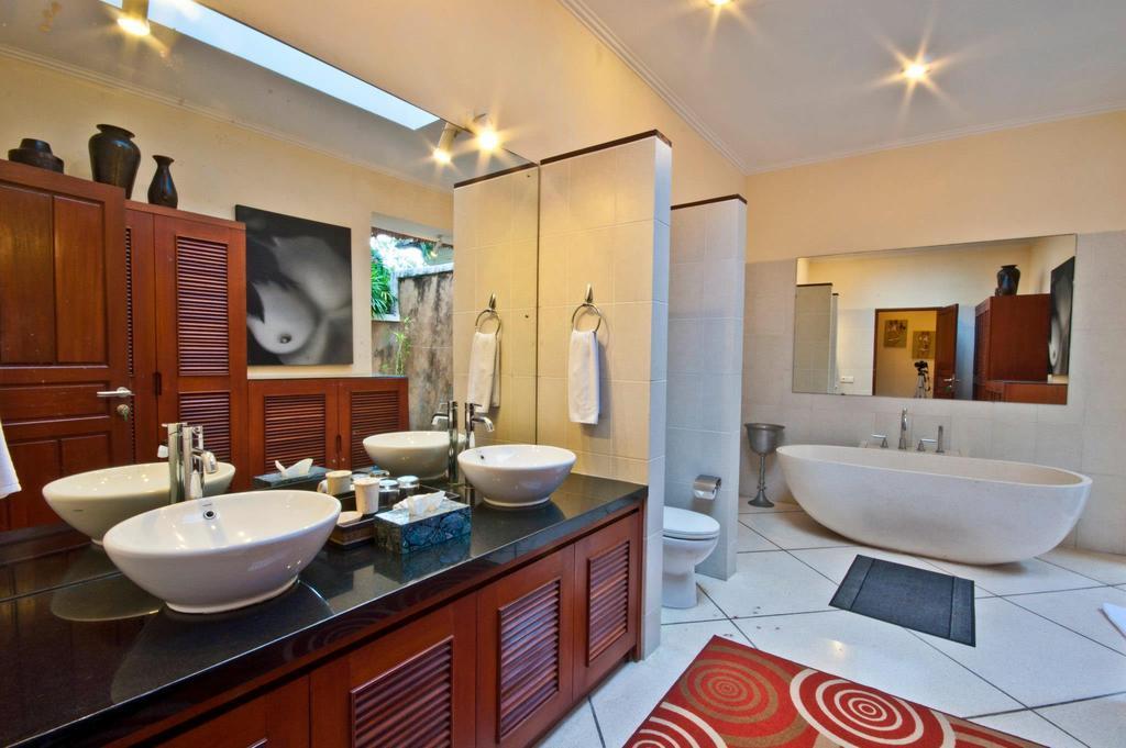 Mango Villa